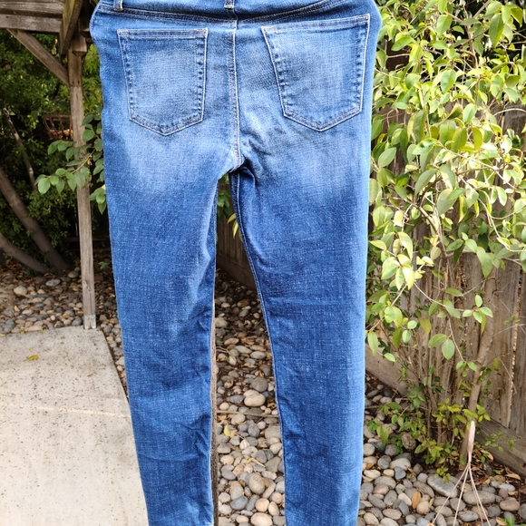 Blue Jeans - Picture 4 of 5